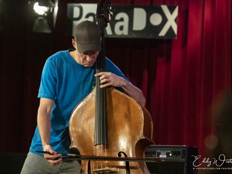Jasper Høiby’s swingende Planet B revolutie