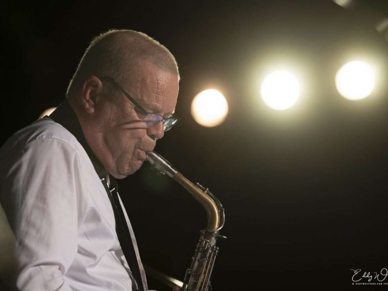 Paul van Kemenade geeft een rondje