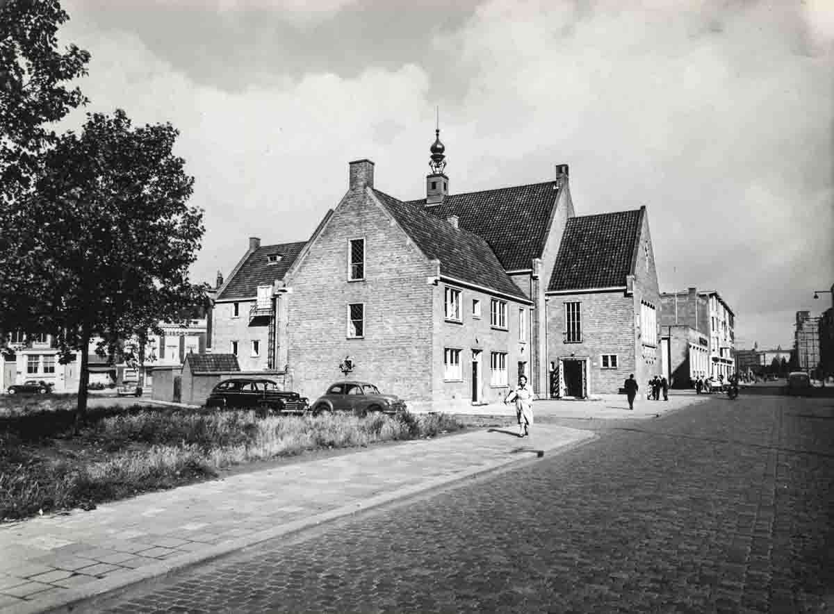 4 (Schotsekerk Schiedamsesingel 1952)