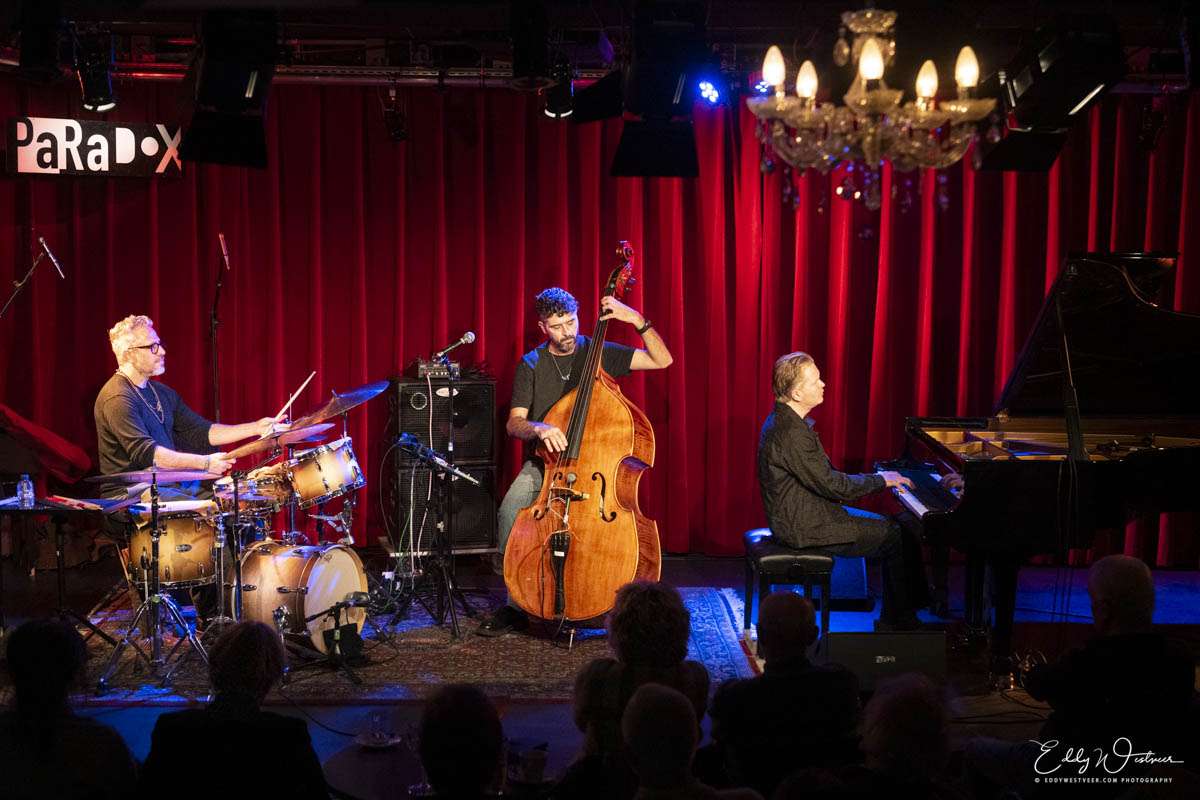 Petros Klampanis Trio