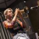 INJAZZTIGATE: Maite Hontelé laat twee bigbands bruisen in Bunde